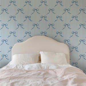 Blue Bow Wallpaper: Soft Vintage Ribbon Stripe Design image 5