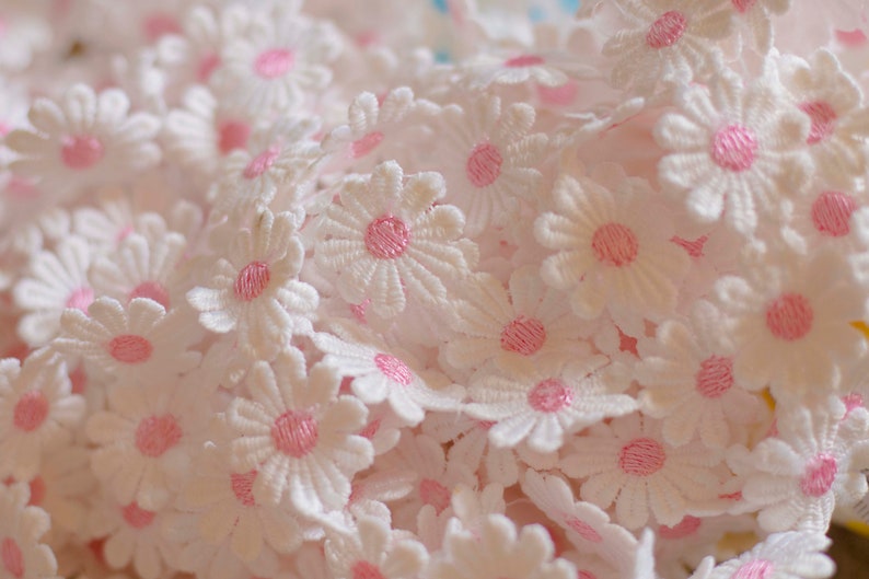 Daisy trim Flower lace trim Daisy ribbon Embroidered lace Etsy