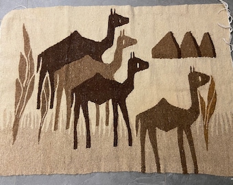 Schitterend uitstekend kelimtapijt of muurtapijt in kameelwol