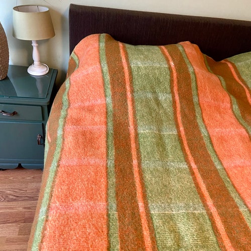 Vintage 100% wool blanket single shops bed in orange and green striped checkered