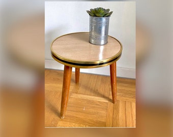 Vintage 50s small plant table side table coffee table round