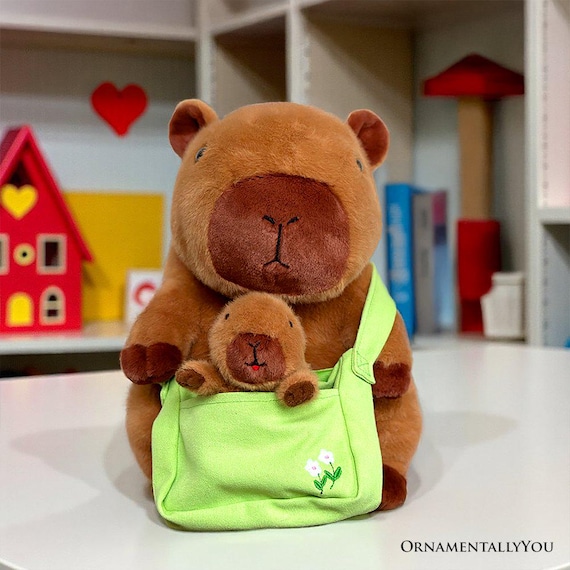 カピバラのココと赤ちゃんのぬいぐるみセット。お子様への愛らしい12