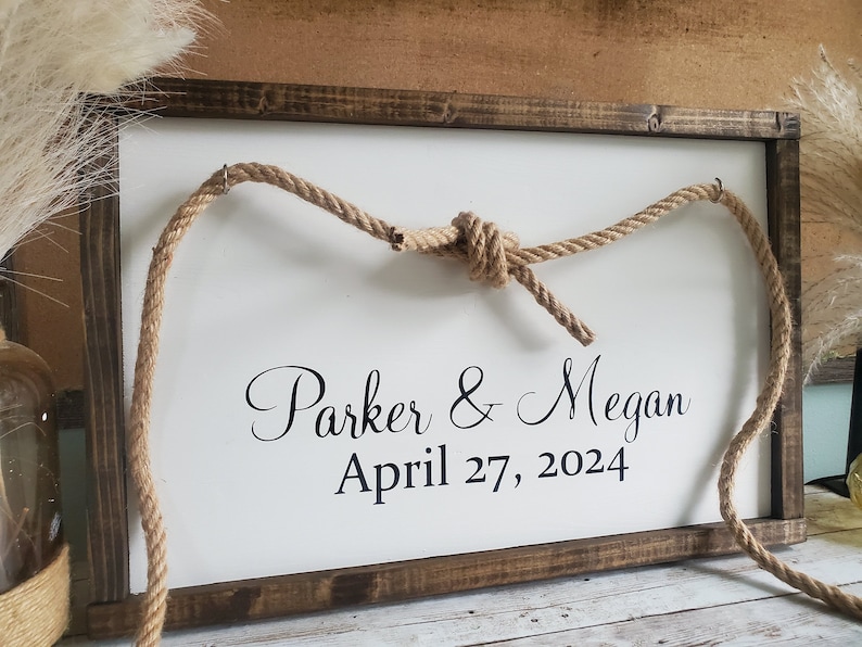 Custom Fisherman Knot Wedding Unity Sign: Personalized Ceremony Rope Board