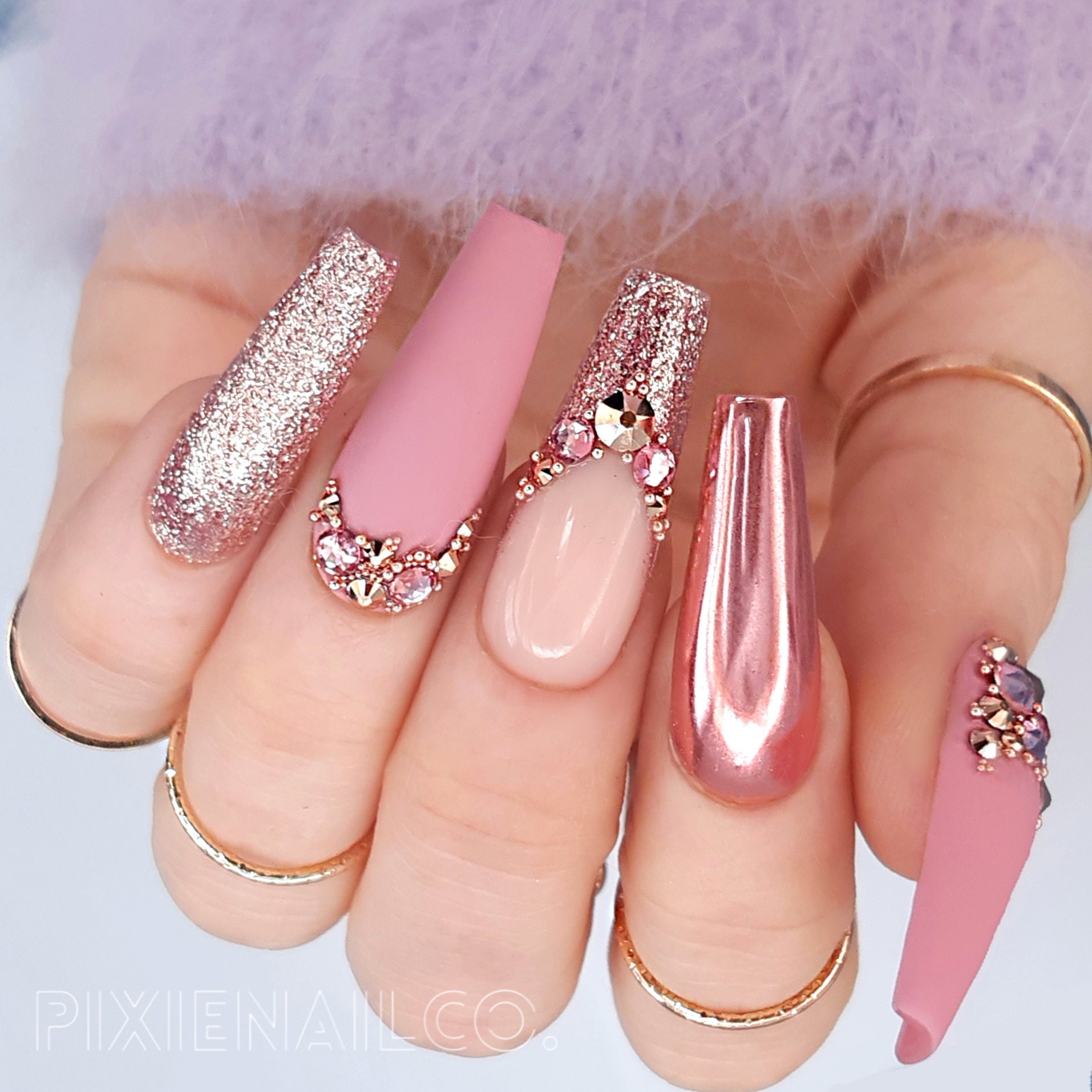 Press on Nails Matte Pink With Rose Gold Chrome and Swarovski - Etsy Press on Nails Matte Pink With Rose Gold Chrome and Swarovski - Etsy