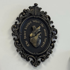 Anatomical Heart Frame, &#39;The Heart Knows What The Mind Forgets&#39; Wall Frame, Gallery Wall Art, Gothic Home Decor, Gothic Wall Plaque