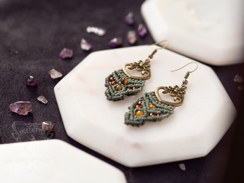 bronze earrings vintage boho style Macrame earrings in pale green with tiger eye