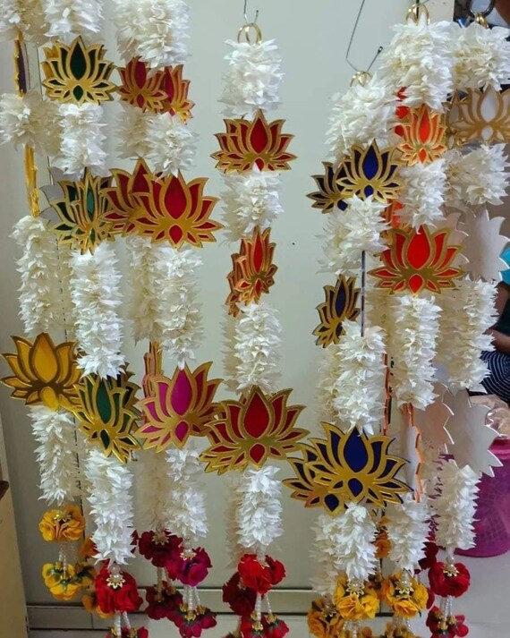 Artificial Mogra Gajra With Lotus Flower Garland Trending Etsy