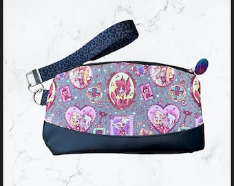 WRISTLETS & POUCHES