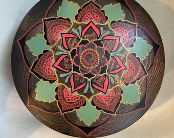 Handbemalte Mandala Box L10