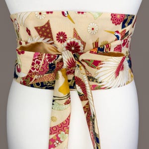 Reversible Japanese Obi Belt – Red-Crowned Cranes on Cream with Gold Coloured Duchess Satin