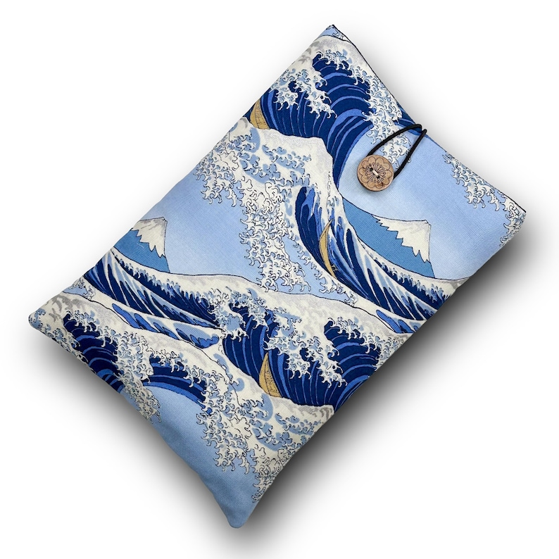 Japanische Baumwoll-Buchhülle – Buchschutz – Muster „Die große Welle“ – Geschenk für Leseratten – Geschenk für Bücherliebhaber Bild 3