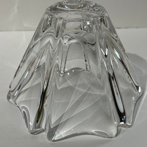 Vintage Orrefors Sweden tulip Crystal vase signed and stickered image 7