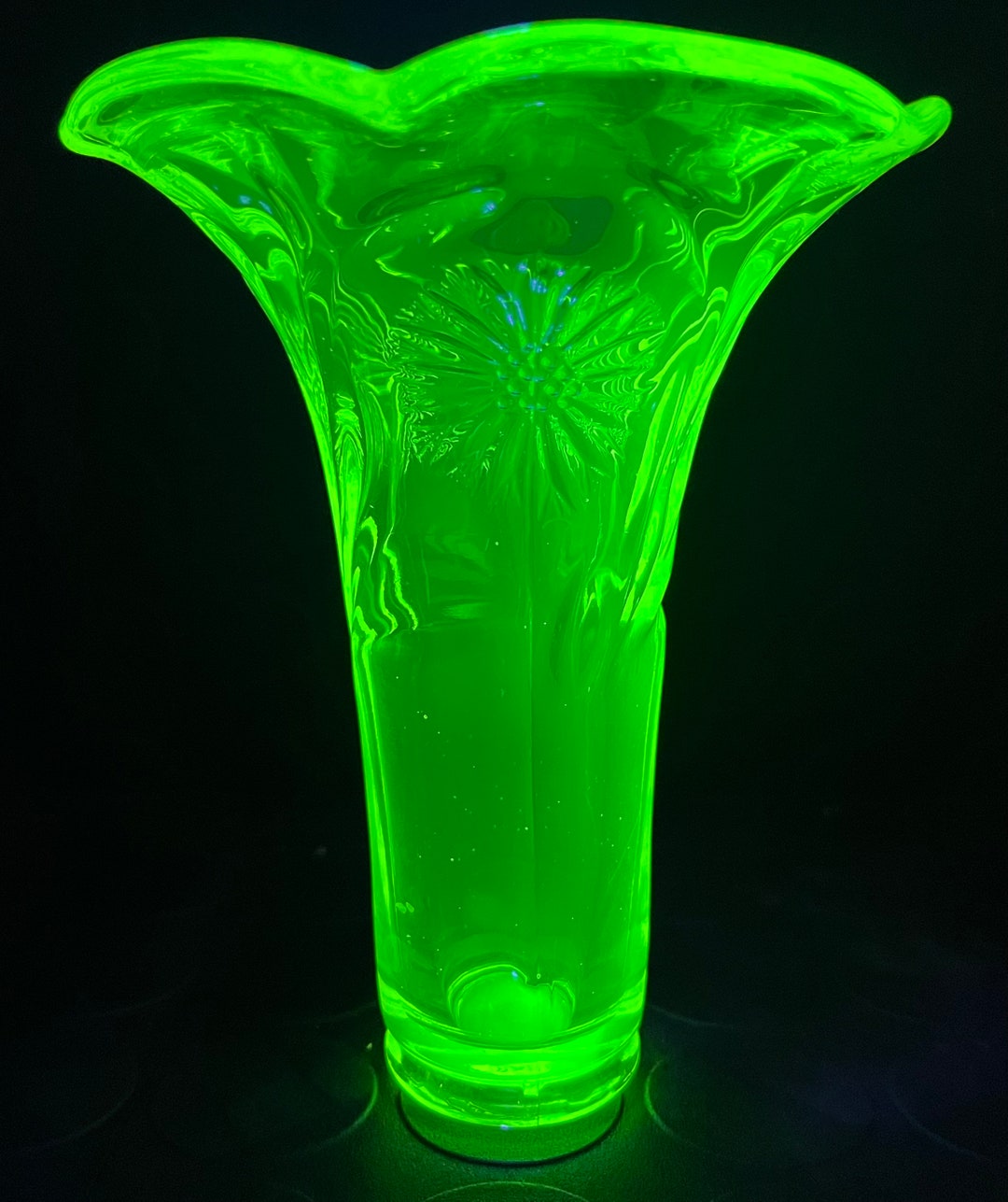 Uranium Loaded Depression Glass Bud Vase Floral Design Wow Etsy