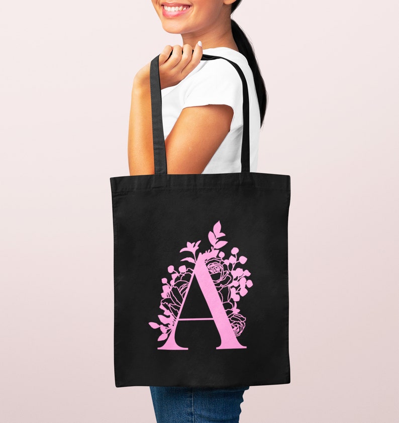 Tote Bag Vrouw gepersonaliseerde bloemenletter, canvas tas cabas, tote tas, tote tas cadeau vrouw, grafische tote tas, cadeau vrouw afbeelding 4