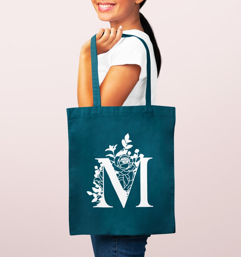 Tote Bag Vrouw gepersonaliseerde bloemenletter, canvas tas cabas, tote tas, tote tas cadeau vrouw, grafische tote tas, cadeau vrouw afbeelding 3