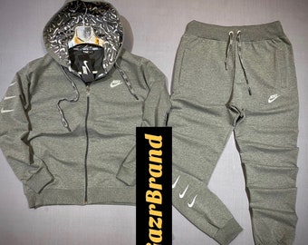 gray nike jogging suit