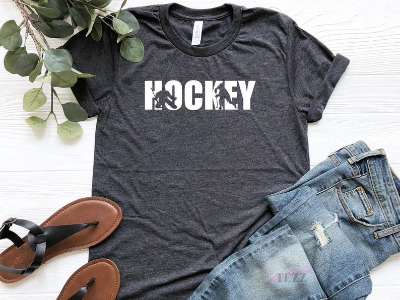 Hockey T-Shirt, Hockey Tee, Ice Hockey Shirt, Hockey Player Shirt, Hockey Gifts, Hockey Coach Shirt, Love Hockey Shirt, hockey lover gift Bild 2