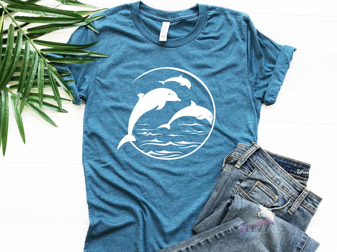 ★WAIKEI★ Puppy Dolphin Illustration Short Sleeve T-shirt N Dolphin Shirt | Dolphin Lover Shirt | Dolphin Gift | Dolphin