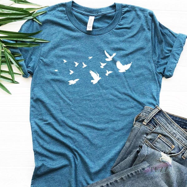 Birds Shirt, Bird Lover T-Shirt, Nature Graphic Tee, Wildlife Shirt, Birdwatching Top, Animal Lover Gift, Cute Colorful Bird Tee
