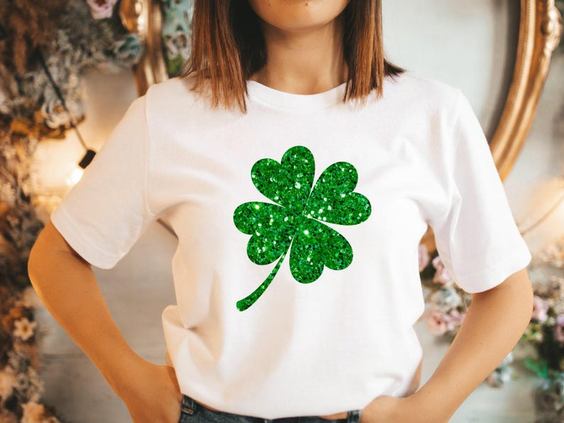 Camiseta de la suerte, camiseta de trébol brillante, camiseta irlandesa, camiseta con purpurina para el Día de San Patricio para mujer, camiseta del Día de San Patricio, camiseta de trébol para mujer imagen 1