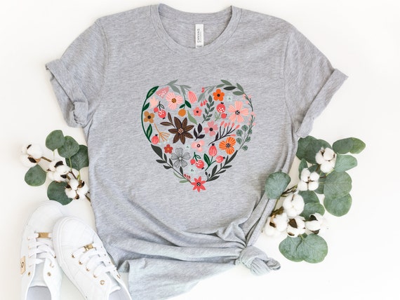 Flower Heart Shirt, Nature Lover Shirt, Ladies Shirt, Valentine Shirt, Botanical Shirt, Floral Shirt, Flower Lover Gift, Best Friend Gift