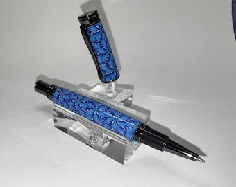 Bolígrafo roller ejecutivo artesanal en metal de cañón con capuchón magnético