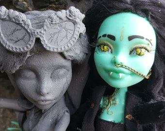 Medusa - Boneca Repintada OOAK
