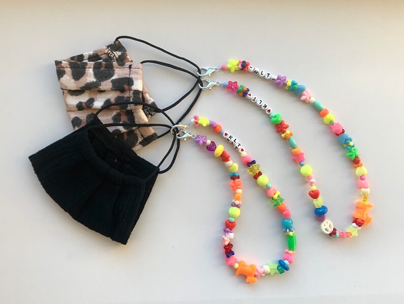 Colorful personalized beaded mask chain, rainbow face mask necklace holder, pony bead face mask lanyard, multicolor custom letter maskchain image 4