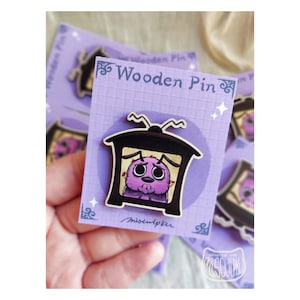 Wooden pin Courage The Cowardly dog El perro cobarde ecopin 39.2mm x 39.8mm