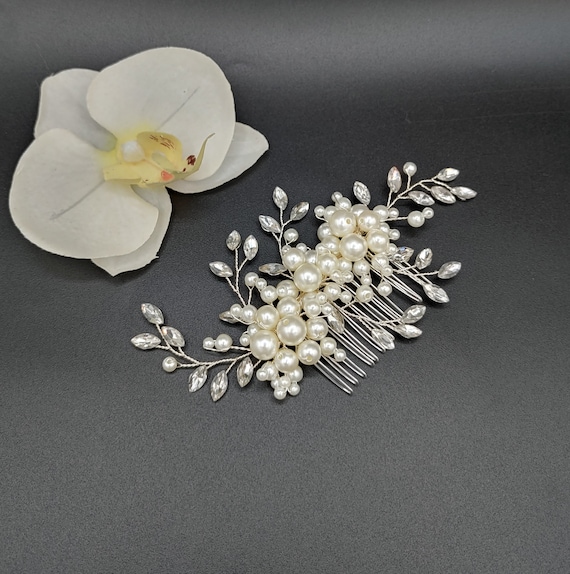 Pearls and Crystals Hair Comb , Bridal Hair Accessories  display picture 2