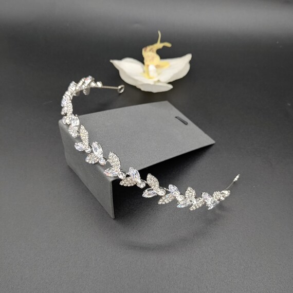 Crystal Princess Tiara: Silver Bridal Headband With Zircons  display picture 2
