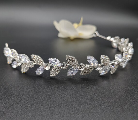 Crystal Princess Tiara: Silver Bridal Headband With Zircons  display picture 1
