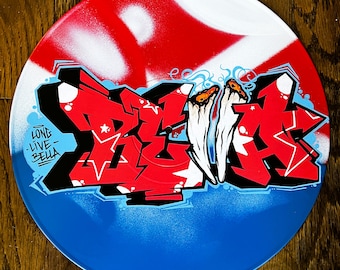 Disco de vinilo de grafiti personalizado, nombre, palabra y letras. Pintado a mano. Arte callejero, pintura en aerosol, para colgar en la pared.