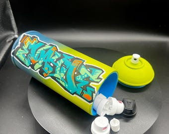 Lata de pintura en aerosol con diseño de grafiti personalizado impreso en 3D, contenedor de almacenamiento secreto oculto, nombre y colores personalizados, pintada a mano, única en su tipo