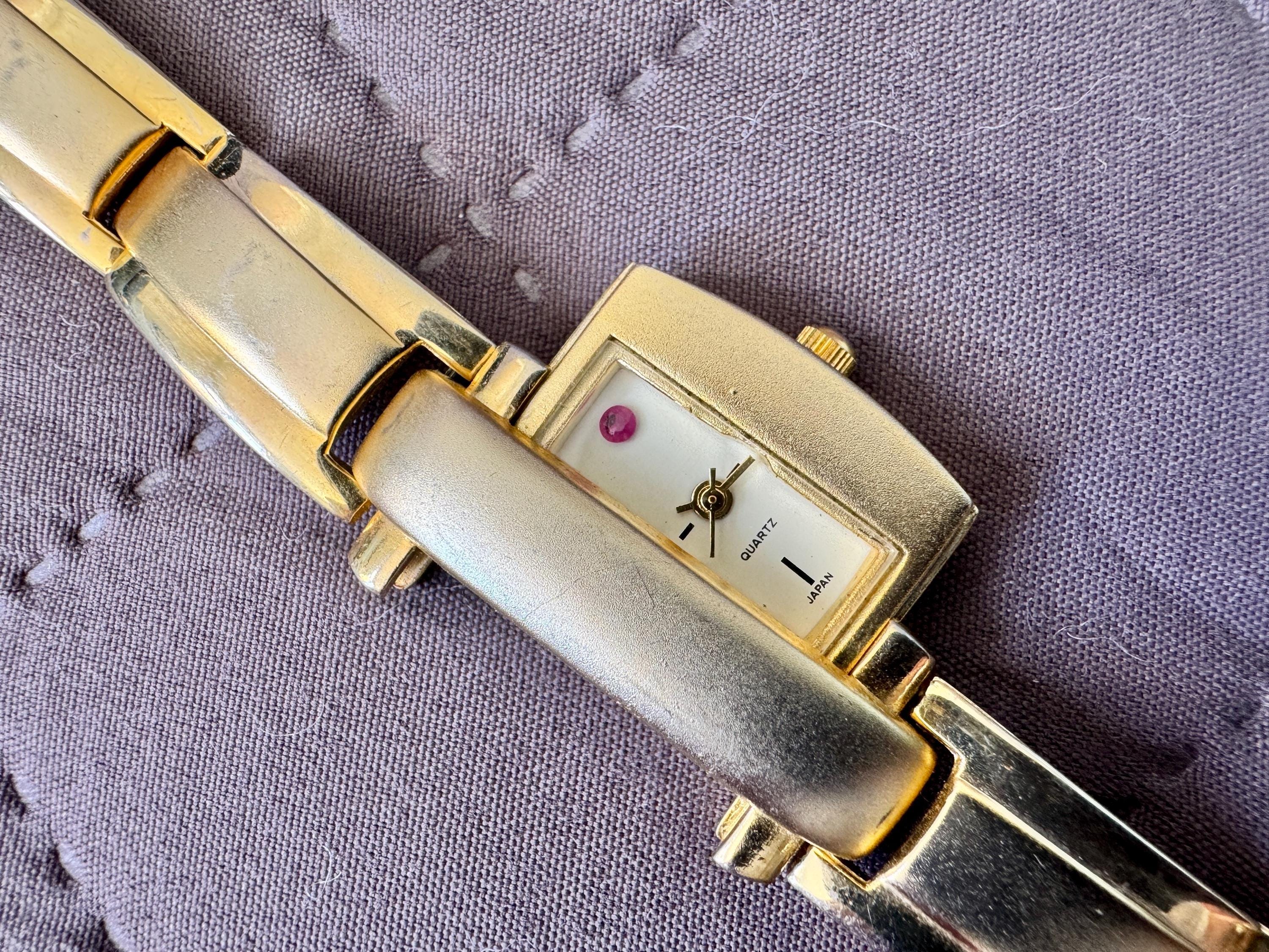 Vintage Timex Hidden Peekaboo Watch Bangle Gold Tone She doesn main image 3