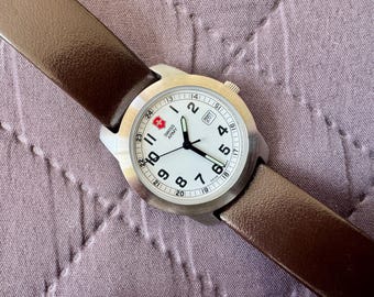 V270 Vintage Swiss Army Victorinox Water Resistant Stainless Men's