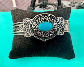 Vintage Art Deco Peekaboo Ladies Watch, 7.5” Cuff