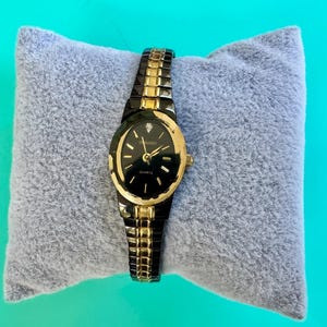 Vintage Embassy Watches - Etsy display picture 1
