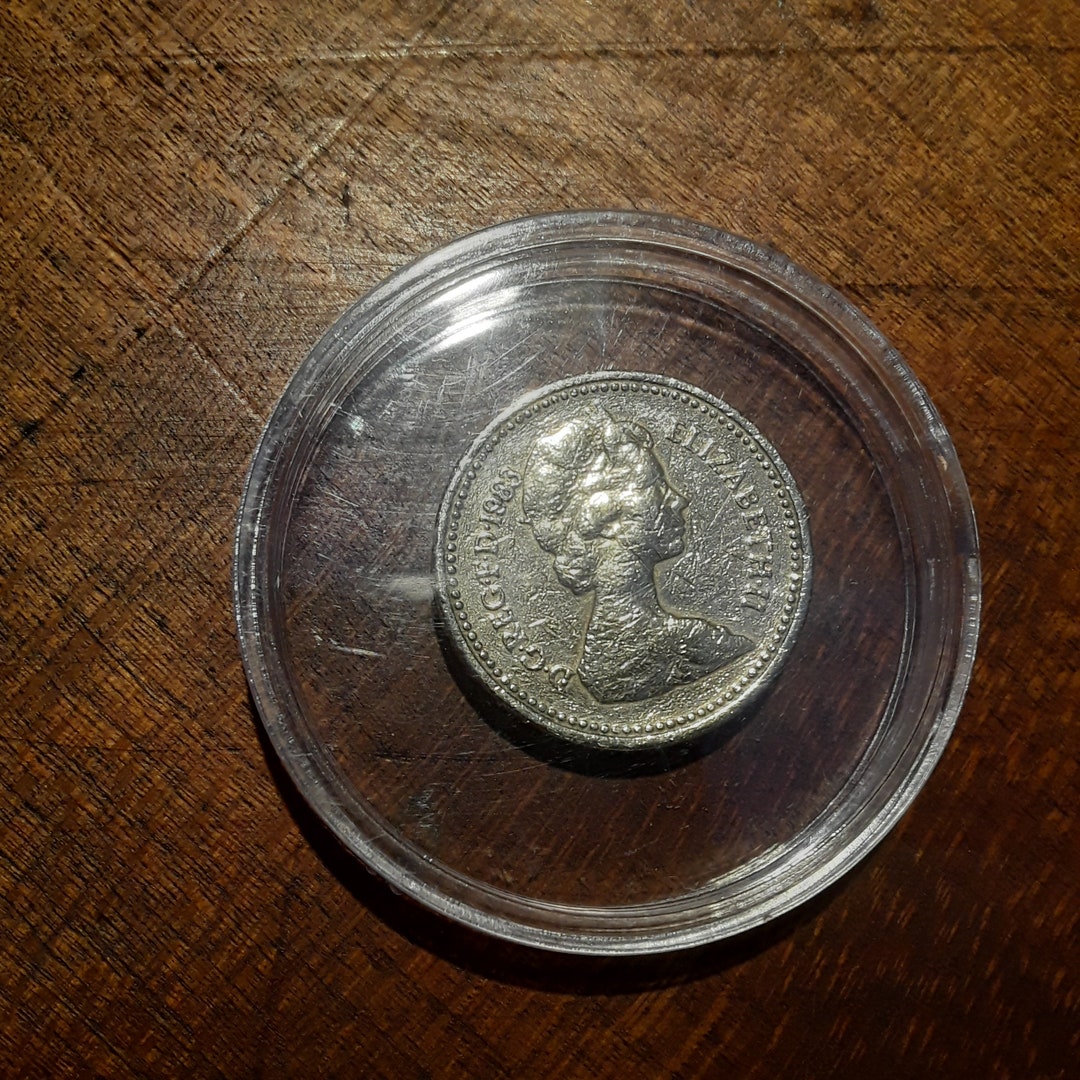 Queen Elizabeth One Pound Coin Pressing Error upside Down Etsy