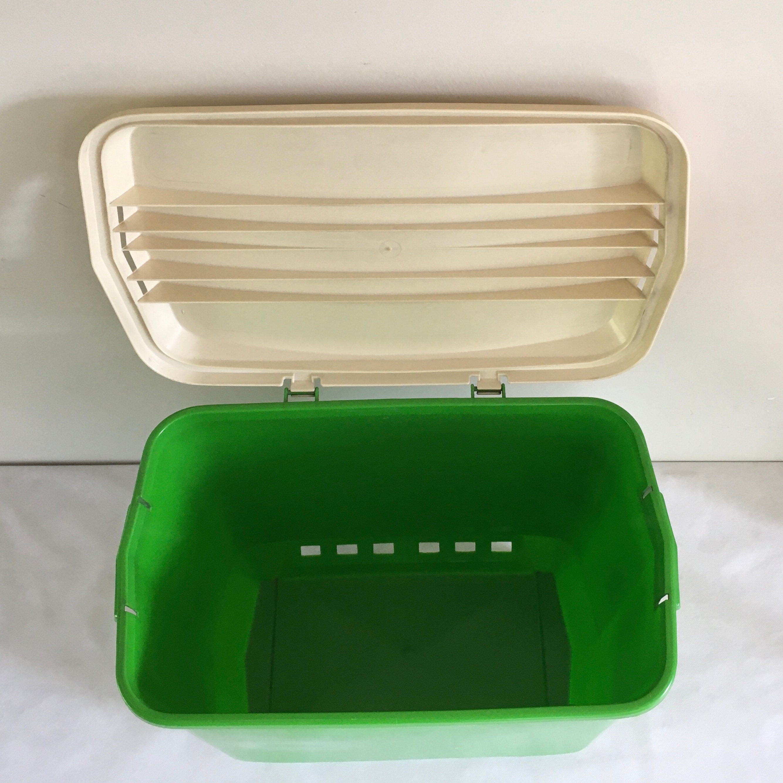 Vintage Curver laundry basket, green laundry box, retro design from the