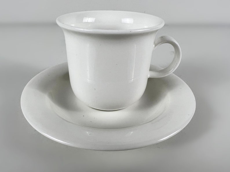 Arabia Artcica coffee cup and saucer, Scandinavian minimalist design by Inkeri Leivo, Finland 1980s 1 cup and saucer