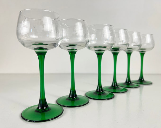 Set of 5 or 6 green stemmed wine glasses, white wine glasses, beautifully etched French wine glasses, Vintage Luminarc glassware 1980s