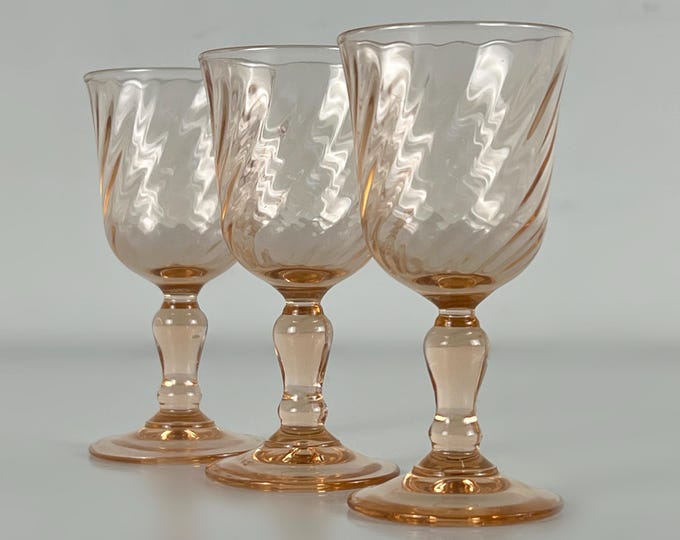 Set of 3 or 4 Luminarc rosaline rosaline pink digestif glasses shot glasses, Luminarc, Cristal D'Arques France 1970s
