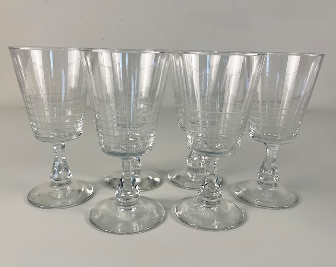 Set of 6 rare hand blown and hand etched , crystal wine glasses with a checkered pattern, 1950s mid century modern barware