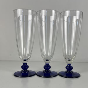 3 copas de cóctel con tallo azul, artículos de bar modernos de mediados de siglo de la década de 1970, Luminarc fabricado en Francia