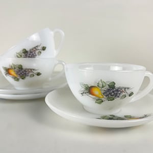 Set of 3 large Arcopal opal glass coffee or tea cups with saucer, "Fruits de France" decor, vintage from the 1970s