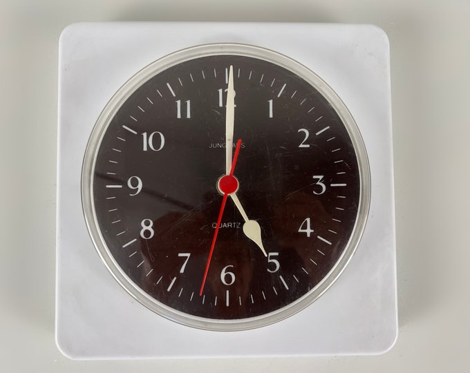 Junghans 1980s wall clock, Vintage W738 Quartz retro white plastic wall clock, West Germany