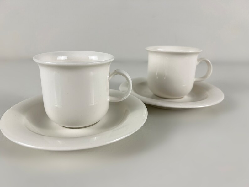 Arabia Artcica coffee cup and saucer, Scandinavian minimalist design by Inkeri Leivo, Finland 1980s 2 cups and saucers