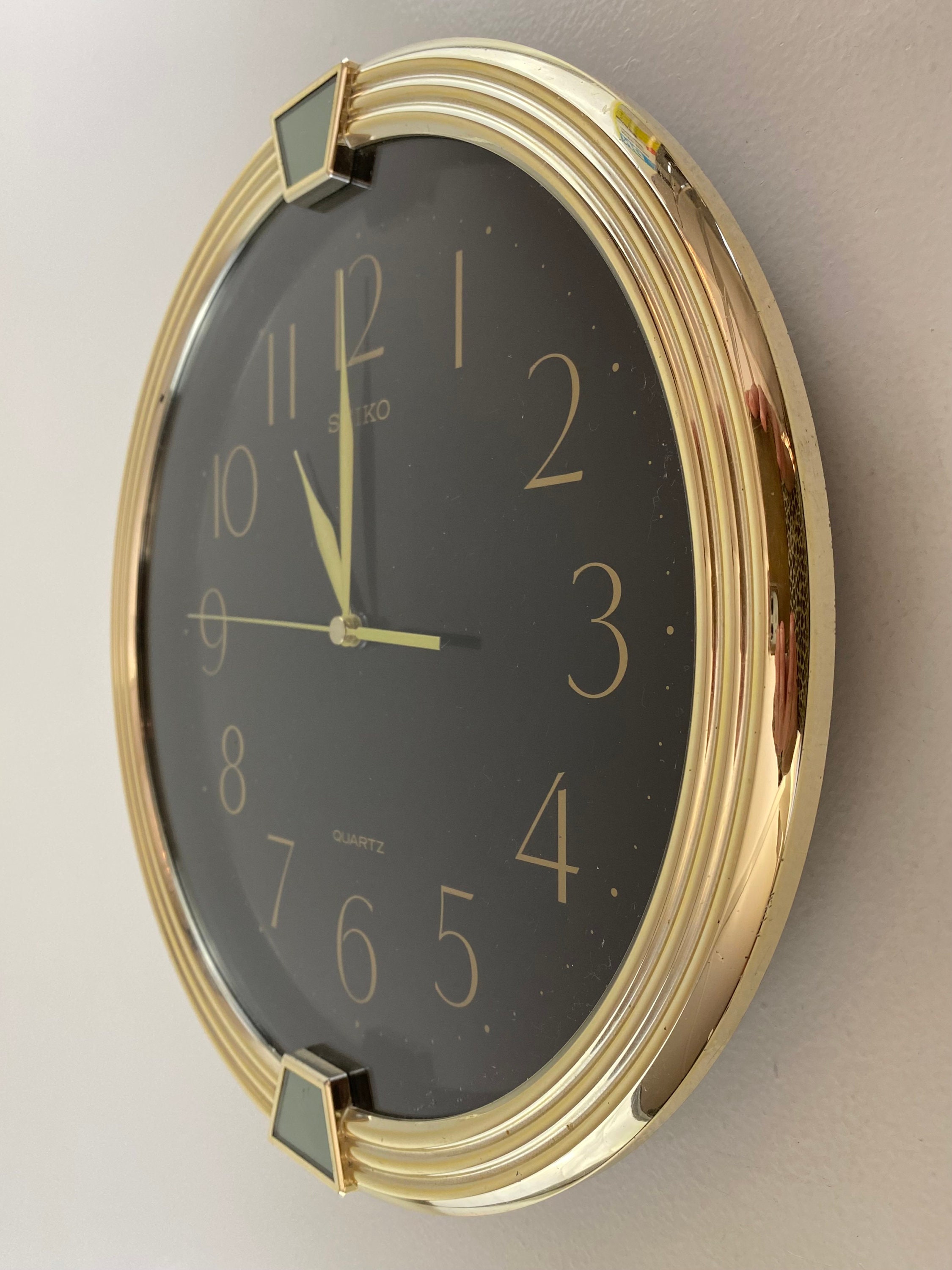 Vintage Seiko Quartz Wall Clock Gold Plastic Frame Made In Japan 