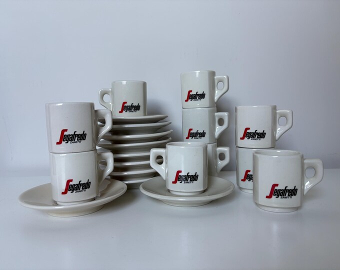 Set of 2 or 3 Vintage Segafredo Zanetti bar quality espresso cups with saucers, in off white, made in Italy 2000s